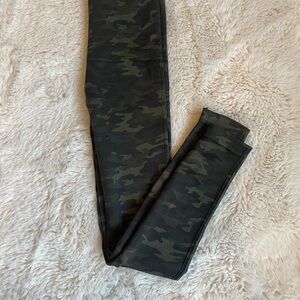 Spanx seemless green camo leggings
